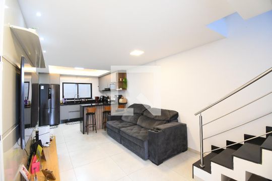 Casa para alugar com 3 quartos, 144m² em Bacacheri, Curitiba