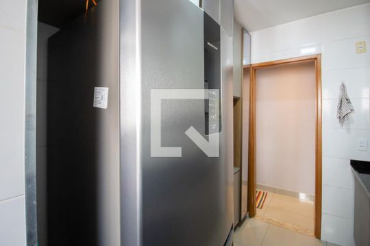 Apartamento à venda com 3 quartos, 81m² em Planalto, Belo Horizonte