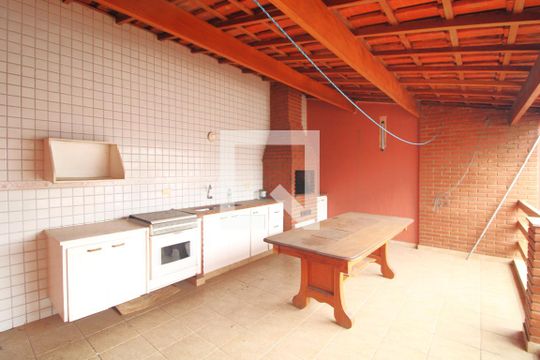 Churrasqueira de casa para alugar com 3 quartos, 275m² em Interlagos, São Paulo