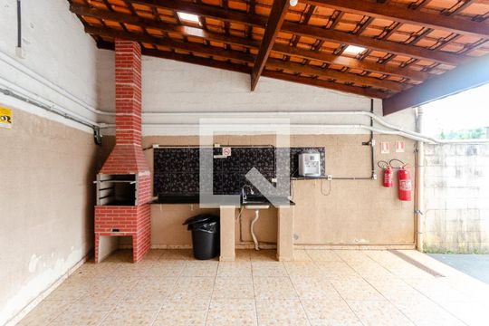 Área comum - Churrasqueira de apartamento para alugar com 3 quartos, 47m² em Jardim Mangalot, São Paulo
