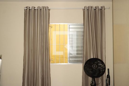 Casa para alugar com 3 quartos, 126m² em Jardim Rodolfo Pirani, São Paulo