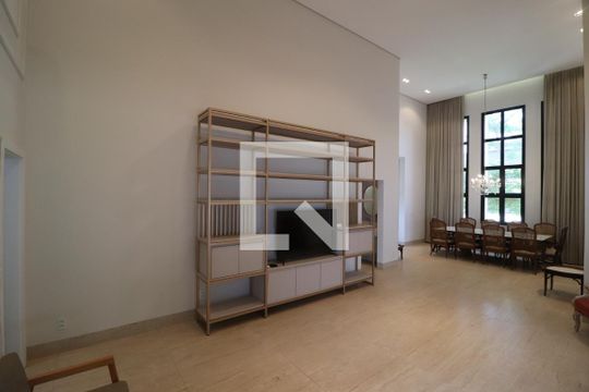 Casa de Condomínio para alugar com 4 quartos, 282m² em Nova Uberlândia, Uberlândia