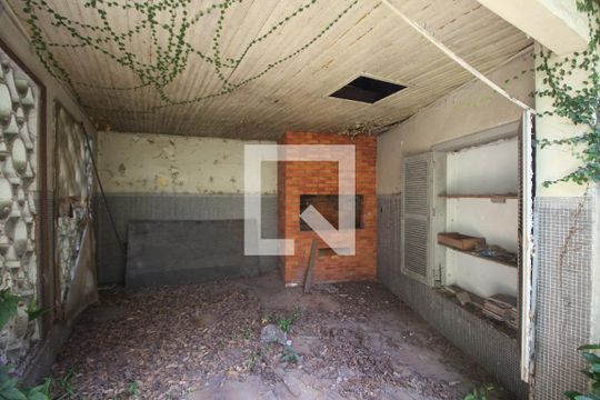 Sala de casa para alugar com 1 quarto, 160m² em São João, Porto Alegre