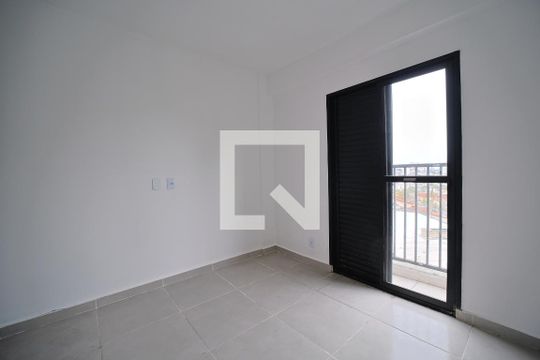Quarto 2 de apartamento para alugar com 2 quartos, 38m² em Vila Santa Teresa, São Paulo