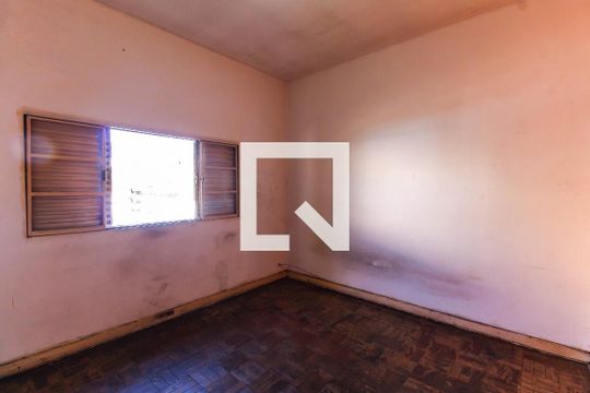 Casa para alugar com 3 quartos, 80m² em Vila Bertioga, São Paulo