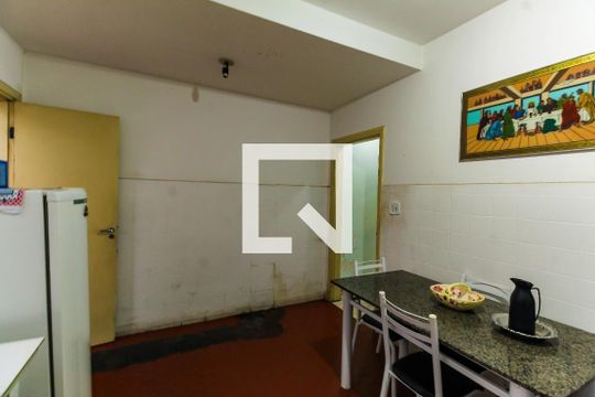 Casa para alugar com 3 quartos, 80m² em Vila Bertioga, São Paulo
