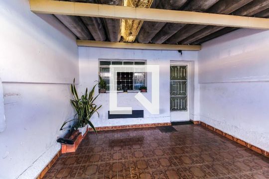 Casa para alugar com 3 quartos, 80m² em Vila Bertioga, São Paulo