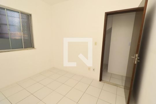 Apartamento para alugar com 2 quartos, 70m² em Itapuã, Salvador
