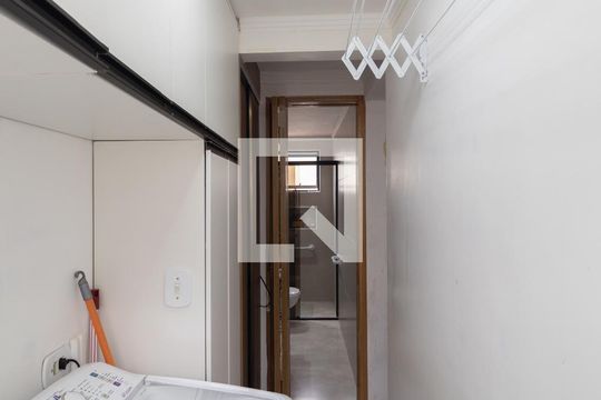 Área de Serviço de casa para alugar com 2 quartos, 51m² em Cj.hab.padre Manoel da Nobrega, São Paulo