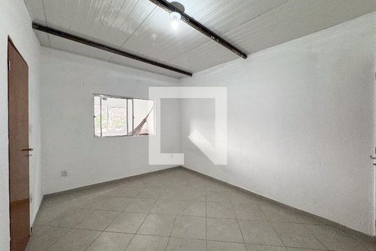 Casa para alugar com 2 quartos, 107m² em Bonsucesso, Contagem