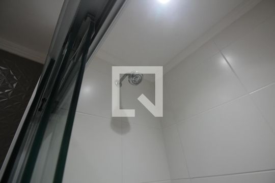 Banheiro da Suíte de apartamento para alugar com 2 quartos, 63m² em Macuco, Santos