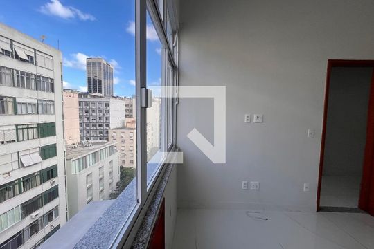 Apartamento para alugar com 1 quarto, 45m² em Copacabana, Rio de Janeiro
