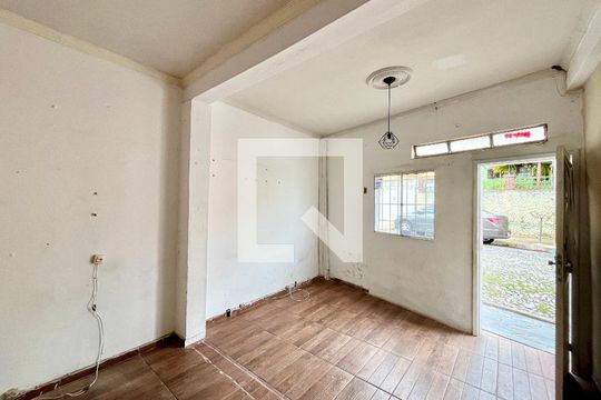 Casa à venda com 3 quartos, 80m² em Vila São Paulo, Belo Horizonte