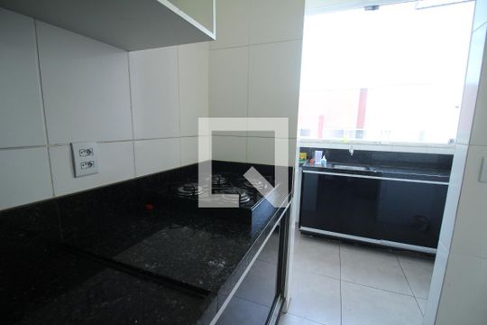 Cozinha e Área de Serviço de apartamento à venda com 2 quartos, 50m² em Diamante, Belo Horizonte
