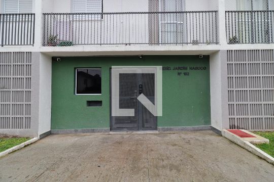 Fachada e portaria de apartamento para alugar com 2 quartos, 40m² em Vila Marari, São Paulo
