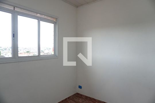 Casa à venda com 2 quartos, 100m² em Vila Carmosina, São Paulo