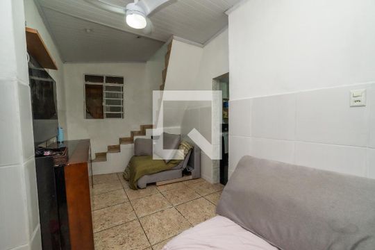 Casa à venda com 3 quartos, 120m² em Cordovil, Rio de Janeiro