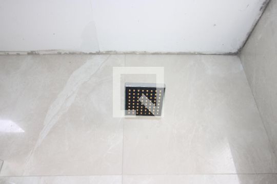 Banheiro de apartamento para alugar com 2 quartos, 46m² em Colônia (zona Leste), São Paulo