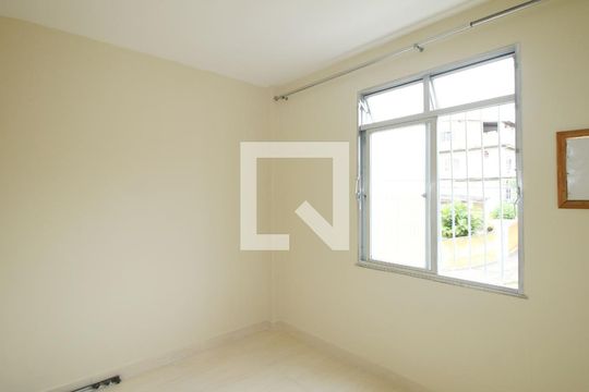 Quarto 2 de apartamento para alugar com 2 quartos, 49m² em Irajá, Rio de Janeiro