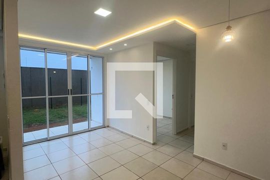 Sala de apartamento para alugar com 2 quartos, 75m² em Ceilândia Norte, Brasília