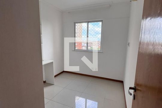 Quarto de apartamento para alugar com 2 quartos, 70m² em Cabula, Salvador