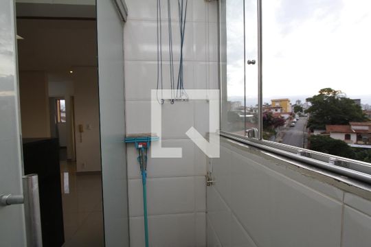 Área de Serviço de apartamento para alugar com 2 quartos, 53m² em Grajaú, Belo Horizonte