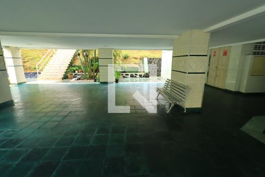 Área comum de apartamento para alugar com 3 quartos, 68m² em Narandiba, Salvador