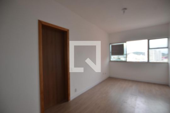 Sala de apartamento para alugar com 2 quartos, 79m² em Madureira, Rio de Janeiro