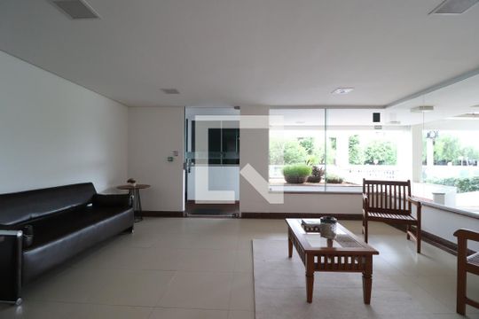 Hall social de apartamento para alugar com 2 quartos, 90m² em Patrimônio, Uberlândia