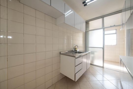 Cozinha de apartamento à venda com 2 quartos, 75m² em Campo Belo, São Paulo