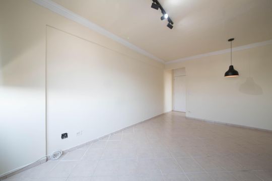 Sala de apartamento à venda com 2 quartos, 75m² em Campo Belo, São Paulo