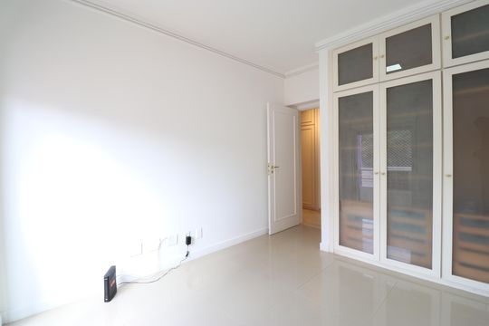 Quarto 2 de apartamento para alugar com 3 quartos, 130m² em Alto de Pinheiros, São Paulo