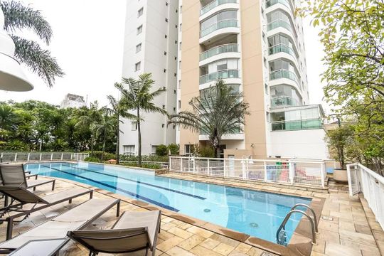 Piscina de apartamento para alugar com 2 quartos, 70m² em Lapa, São Paulo