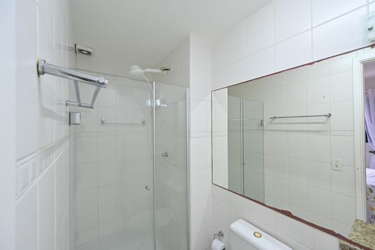 Banheiro Suíte  de apartamento para alugar com 1 quarto, 33m² em Vila Monte Alegre, São Paulo