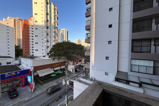 Vista Quarto de apartamento à venda com 1 quarto, 50m² em Campo Belo, São Paulo