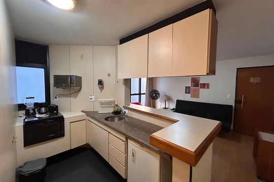 Cozinha de apartamento à venda com 1 quarto, 50m² em Campo Belo, São Paulo