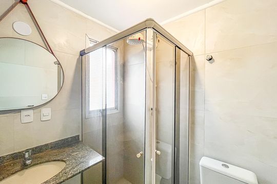 Banheiro de apartamento à venda com 1 quarto, 42m² em Perdizes, São Paulo