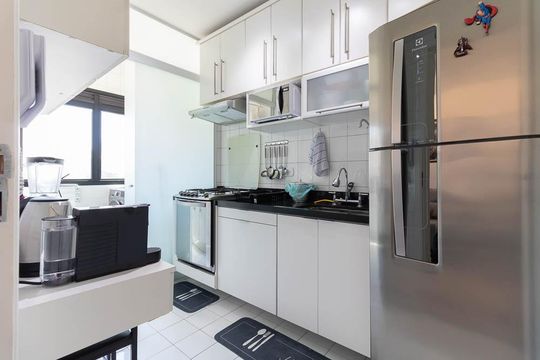 Cozinha de apartamento à venda com 1 quarto, 45m² em Aclimação, São Paulo