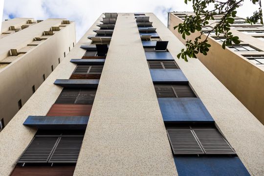 Fachada de apartamento para alugar com 2 quartos, 78m² em Cerqueira César, São Paulo