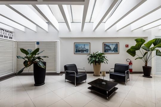 Hall social de apartamento para alugar com 2 quartos, 78m² em Cerqueira César, São Paulo