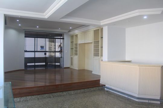 Apartamento para alugar com 4 quartos, 300m² em Santa Paula, São Caetano do Sul