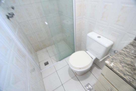 Banheiro Social de apartamento à venda com 1 quarto, 51m² em Centro, Campinas