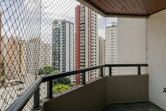 Sacada sala de apartamento à venda com 3 quartos, 132m² em Moema, São Paulo