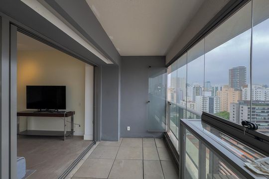 Sacada de kitnet/studio para alugar com 1 quarto, 43m² em Brooklin Paulista, São Paulo