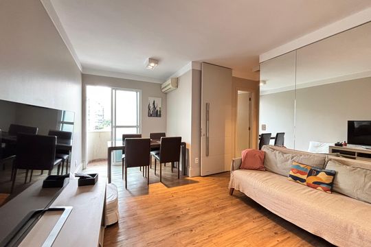 Apartamento à venda com 2 quartos, 69m² em Vila Olímpia, São Paulo