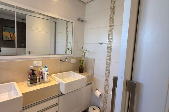 Banheiro Suíte 2 de apartamento à venda com 3 quartos, 93m² em Vila Olímpia, São Paulo