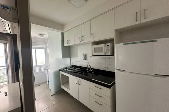 Cozinha de apartamento à venda com 1 quarto, 49m² em Alphaville Industrial, Barueri
