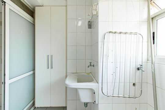 Área de Serviço de apartamento para alugar com 3 quartos, 100m² em Vila Ipojuca, São Paulo