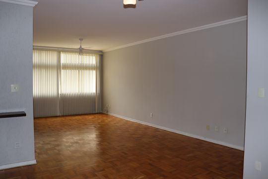 Sala de apartamento à venda com 3 quartos, 155m² em Bela Vista, São Paulo