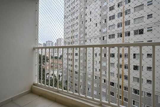Varanda de apartamento para alugar com 2 quartos, 48m² em Parque Reboucas, São Paulo